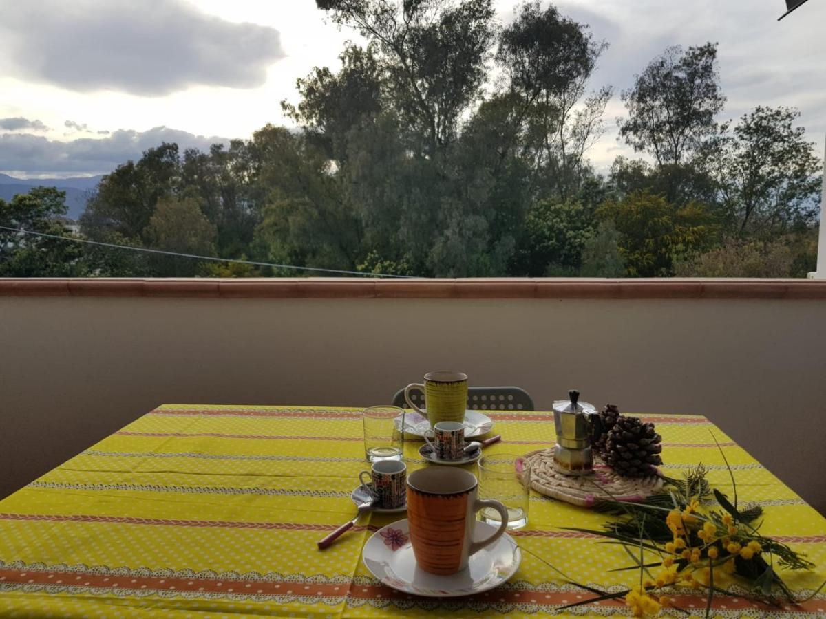 Borgo San Giorgio Apartman Àrbatax Kültér fotó